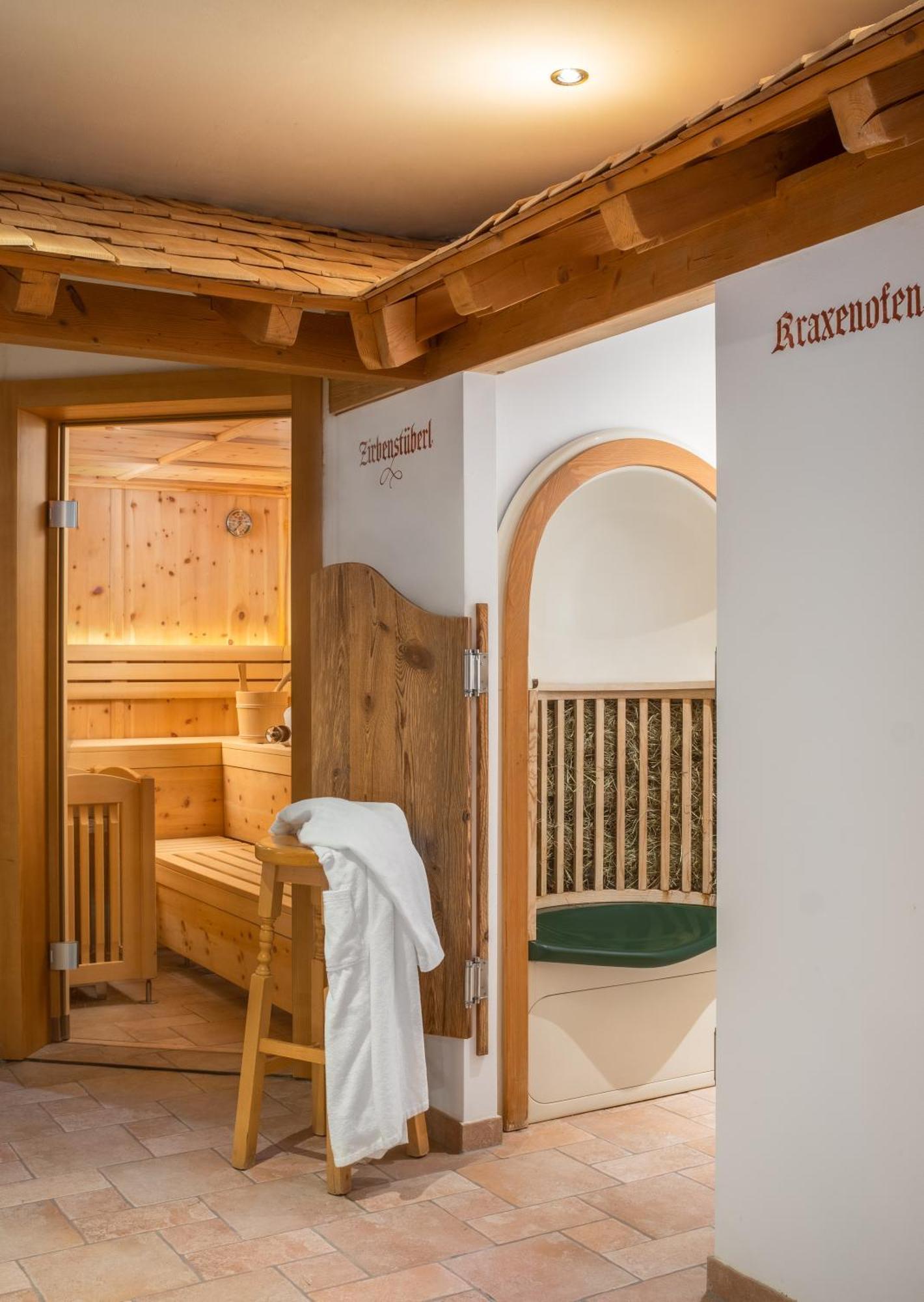 Hotel Vitaloase Zu Den Drei Bruedern Unken Zewnętrze zdjęcie